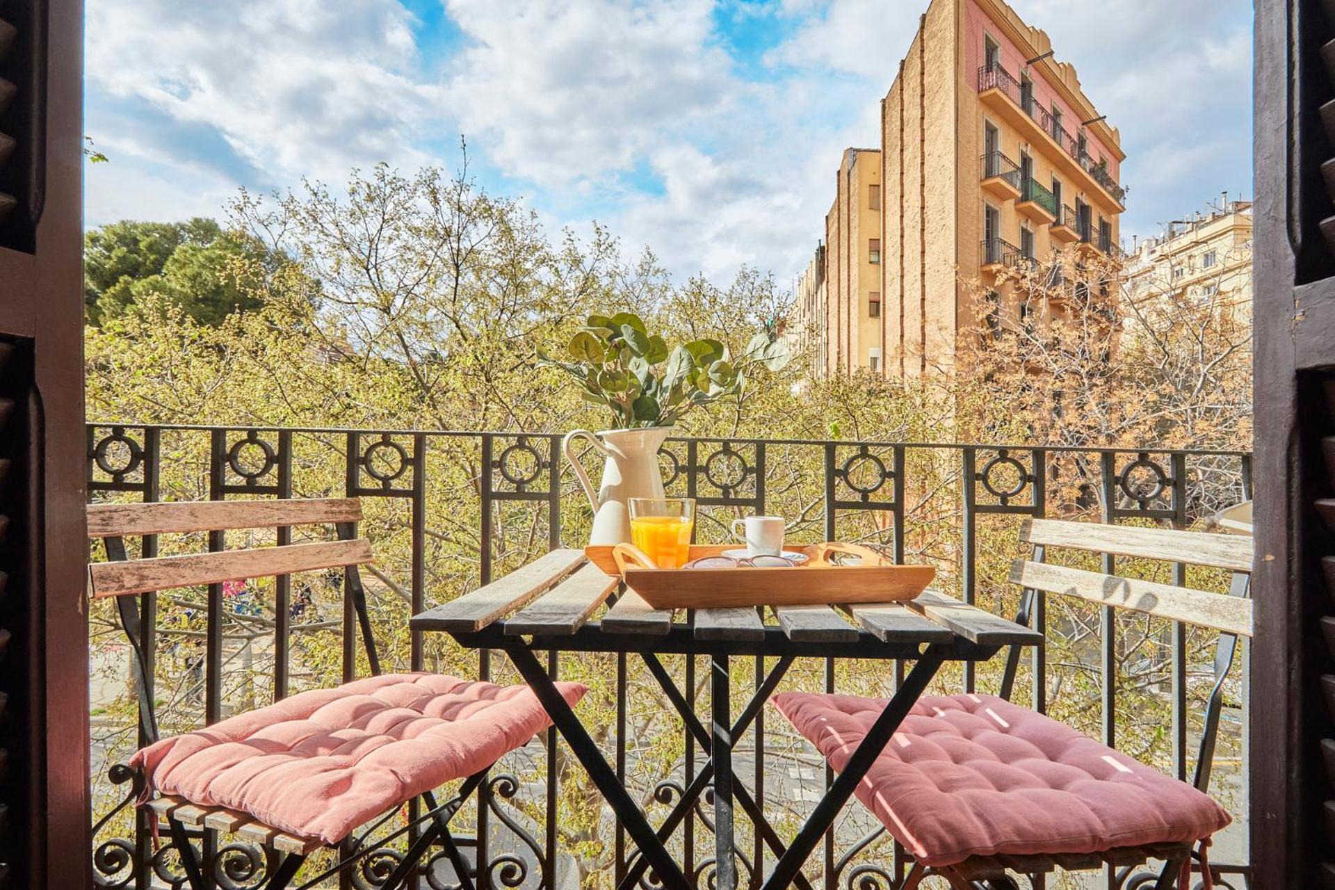 Bbarcelona Sagrada Familia Garden Apartment Екстериор снимка