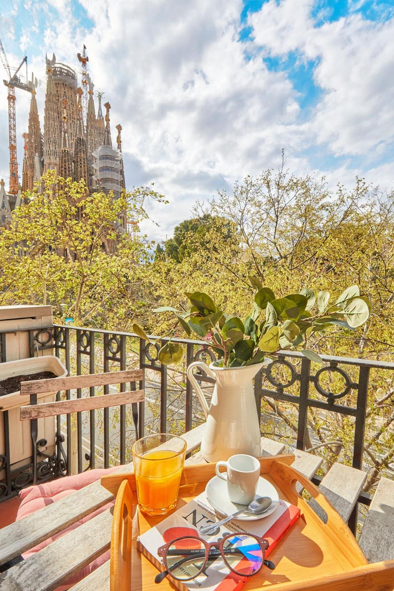 Bbarcelona Sagrada Familia Garden Apartment Екстериор снимка