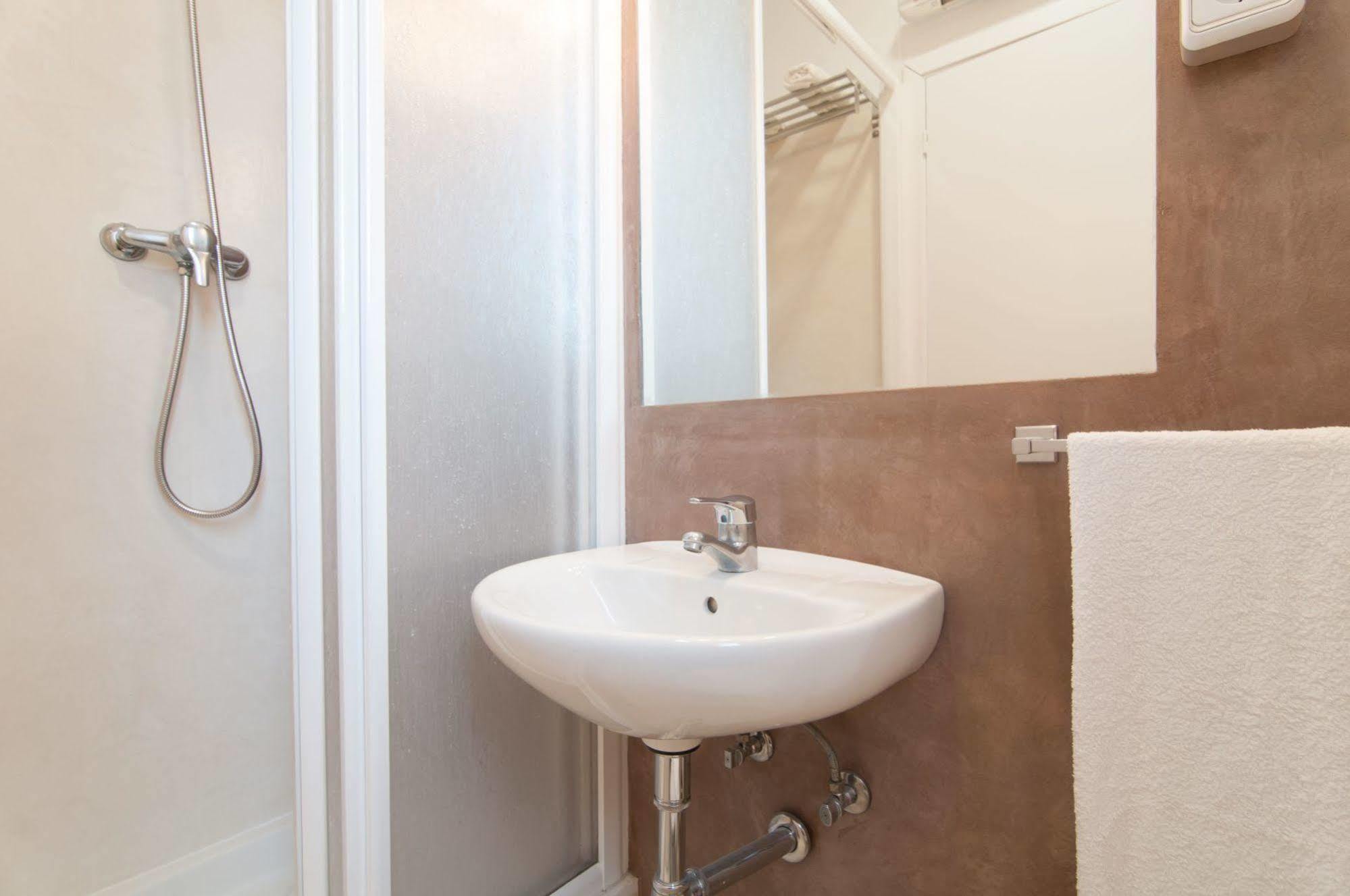 Bbarcelona Sagrada Familia Garden Apartment Екстериор снимка