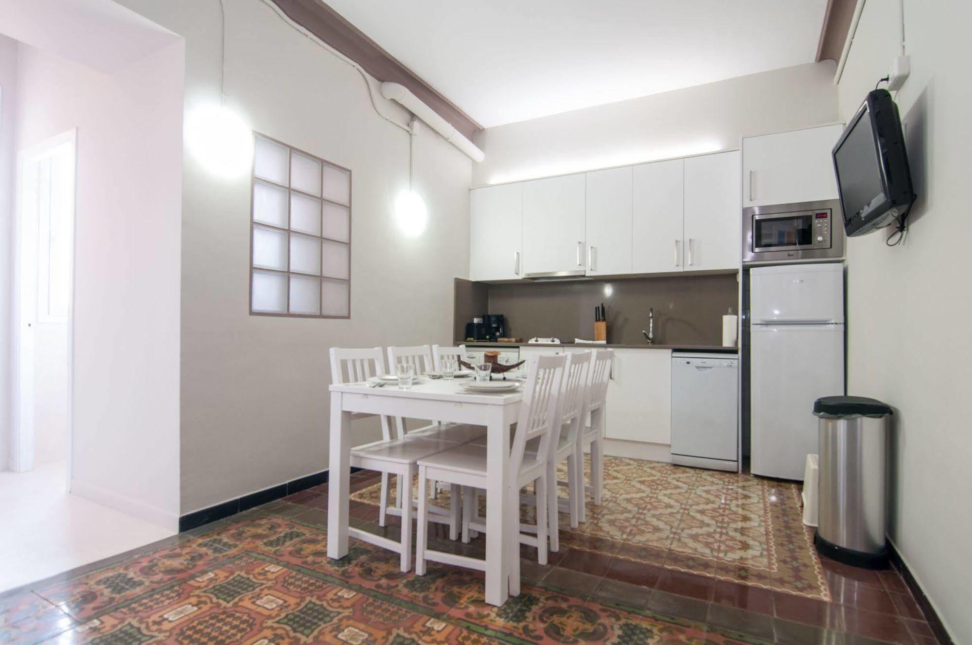 Bbarcelona Sagrada Familia Garden Apartment Екстериор снимка